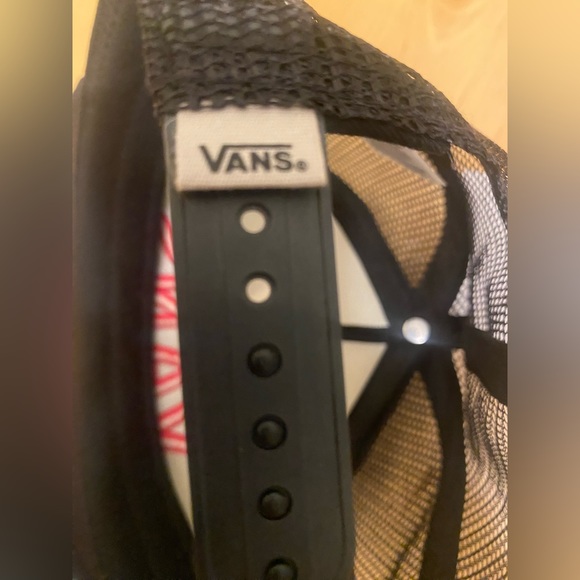 Vans Hat Cap Snap Back Black Pink Trucker Skateboard Skater Mesh Back Mens - Picture 7 of 13